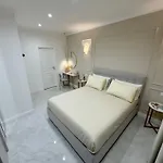 Πανσιόν Carafa 4*