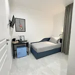 Carafa 4*